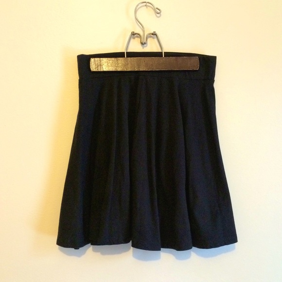 NWOT knit skater skirt by Urban Outfitters - Picture 2 of 4