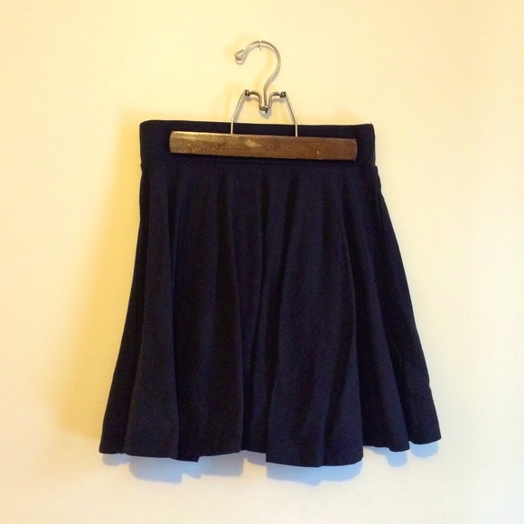 NWOT knit skater skirt by Urban Outfitters - Picture 3 of 4