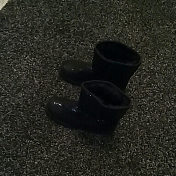 Boots - Picture 3 of 4