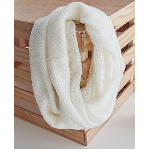 Wet Seal Accessories - NEVER USED, white scarf