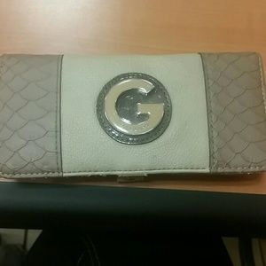Guess Wallet