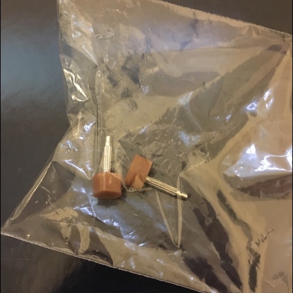 Shoes - Picture 4 of 4