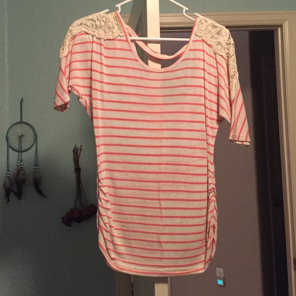 Half-sleeved nice top