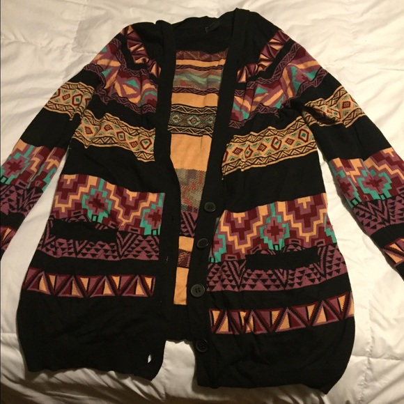 🔴SOLD🔴Aztec Printed Cardigan