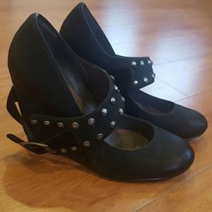 Missy Sixty NWOB studded round toe wedges sz 6