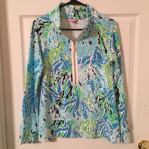 SOLD ❌ Lilly Pulitzer 'Lets Cha Cha' popover - Picture 3 of 3