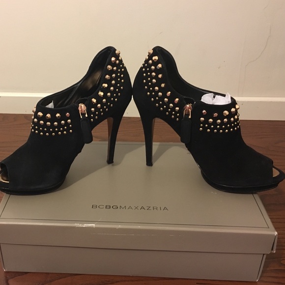 Shoes - Picture 3 of 3