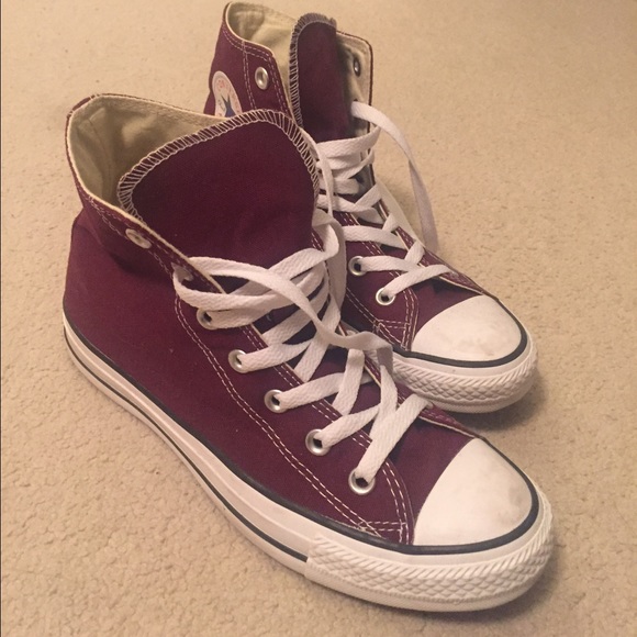 Maroon high top converse