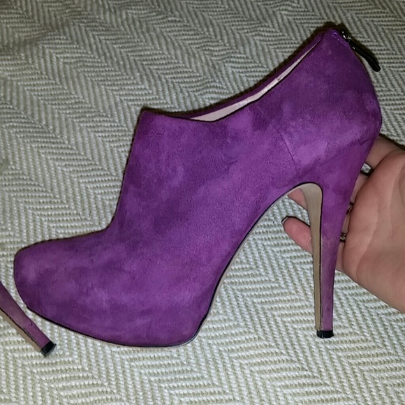 Purple Vince Camuto heeled booties