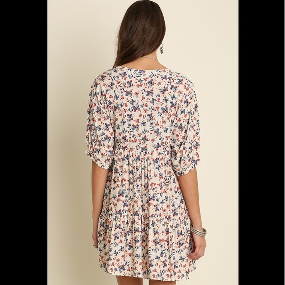 SOLD OUT❣️ 💐Dainty Print Peasant Dress - Picture 3 of 4