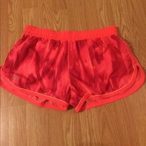 Under armour shorts.