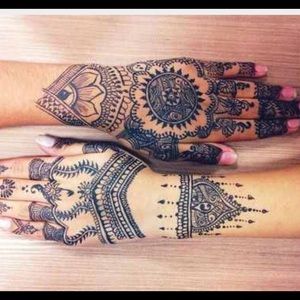 2 Henna Tattoo cones in color red