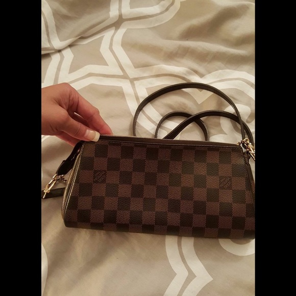 Lv eva clutch damier! For sale or trade for chanel - Picture 3 of 3