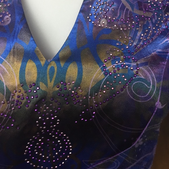 Sold-$1 when bundled in a closet-clear out bundle - Picture 3 of 4