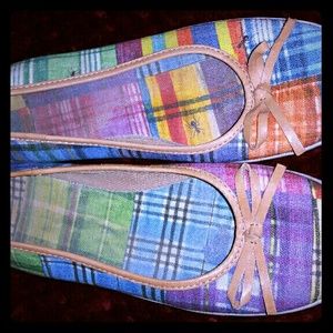 Dooney and Bourke sneakers