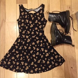 🌻brandy Melville sunflower dress🌻
