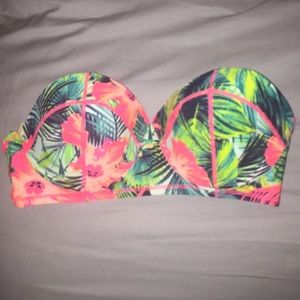 Floral bikini top
