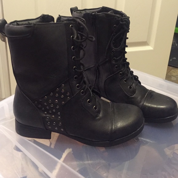 Pink & Pepper Black Combat Boots! 👏🏽 - Picture 1 of 4