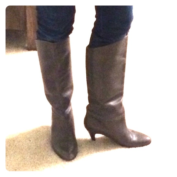 Unisa Knee High Boots Sz 7 Dark Taupe