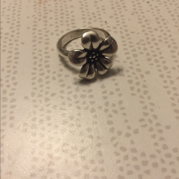 James Avery flower ring