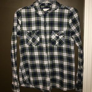 Plaid Shirt from Forever 21. Size: S