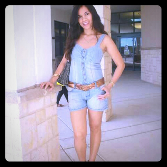 Cute jumpsuit. .size small