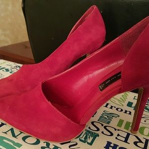 Steve Madenn red pumps