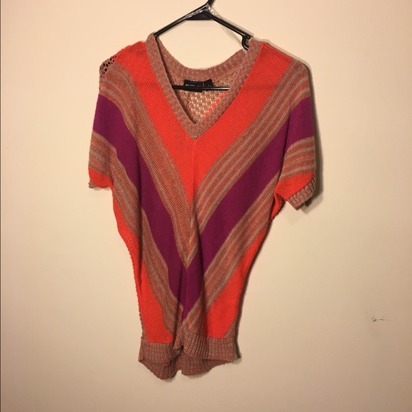 Knitted shirt with vibrant colors!!!