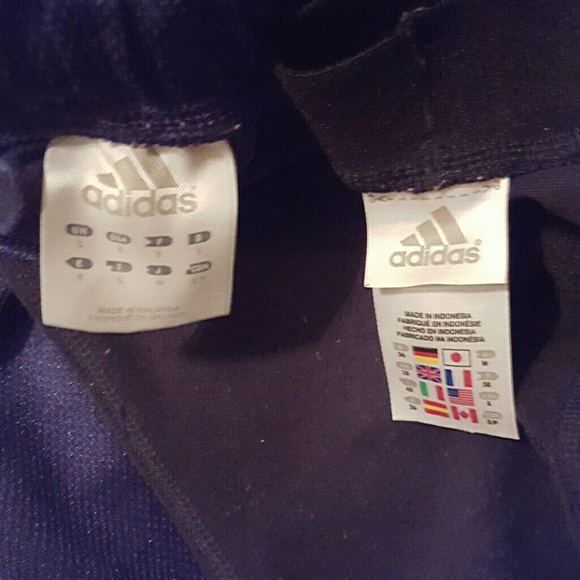 2 pairs of Adidas workout/yoga cropped pants - Picture 3 of 3