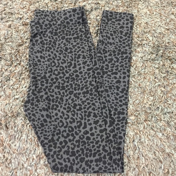 Cheetah print legging