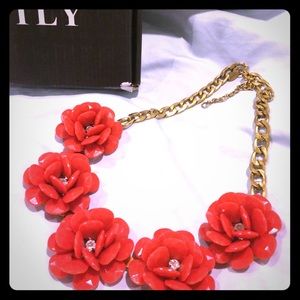 Ily Couture Flower Necklace