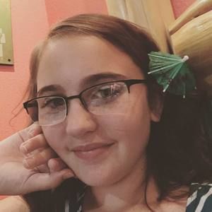 Meet your Posher, Ellie