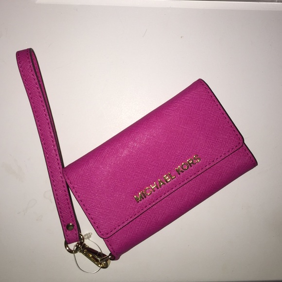 Michael Kors Iphone 5 Wristlet Case