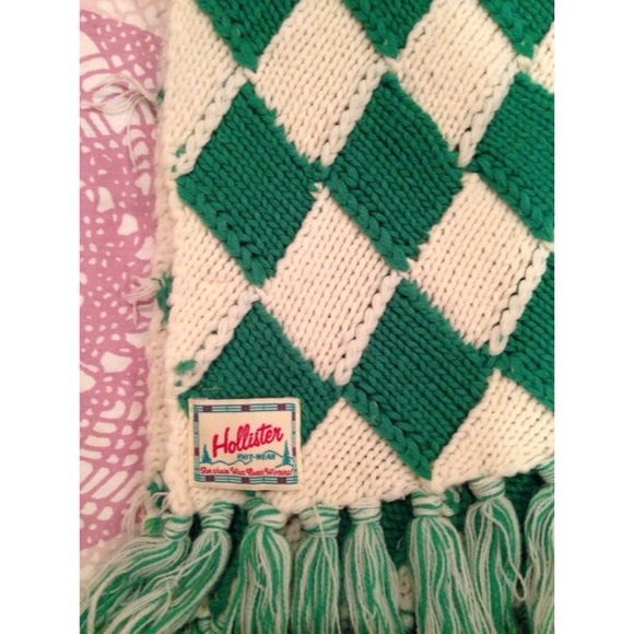 A warm scarf.