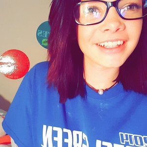 Meet your Posher, Alesha