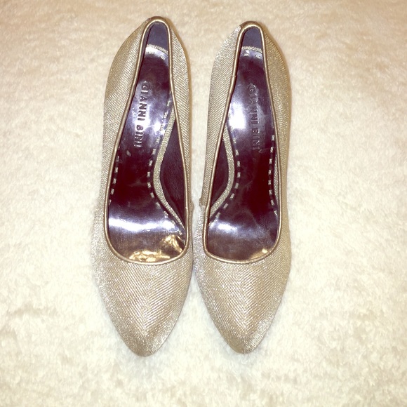 Gianni Bini Gold Pumps