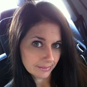 Meet your Posher, Leona