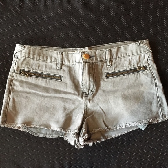 Free People light gray denim shorts