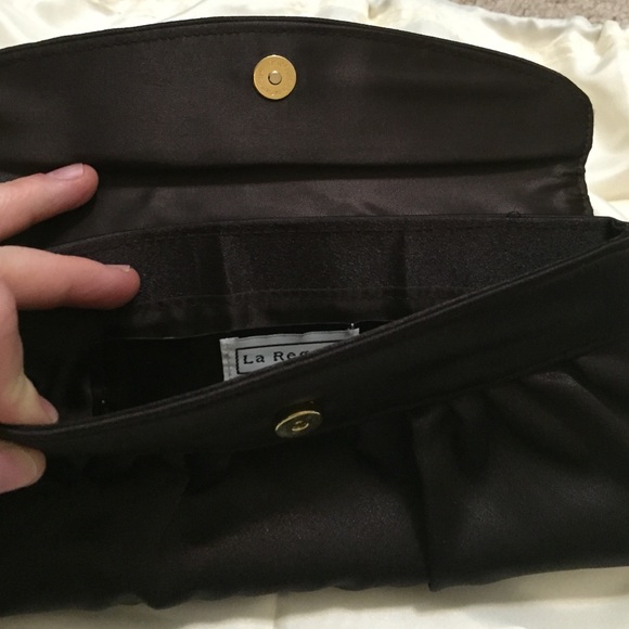 La Regale clutch - Picture 2 of 4