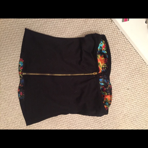 Crop top - Picture 2 of 2