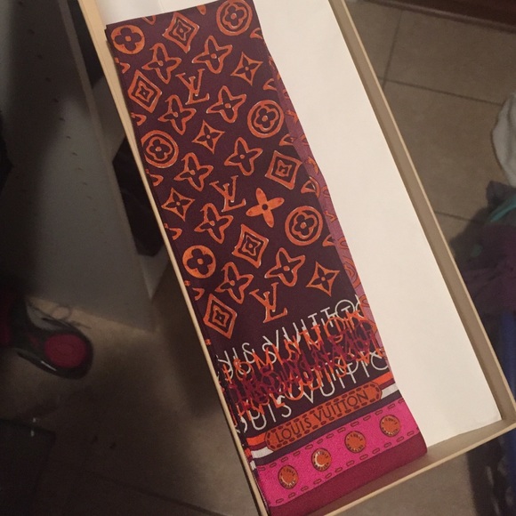 Authentic Louis Vuitton,Bandeau scarf,Bordeaux