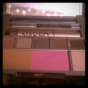 Urban Decay Naked On The Run