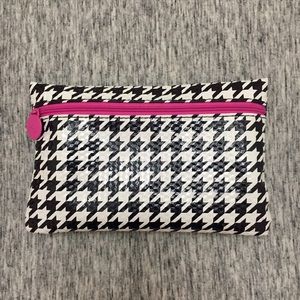 Makeup/ travelers bag.