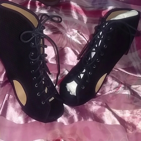 Wedge Open toe Booties - Picture 4 of 4