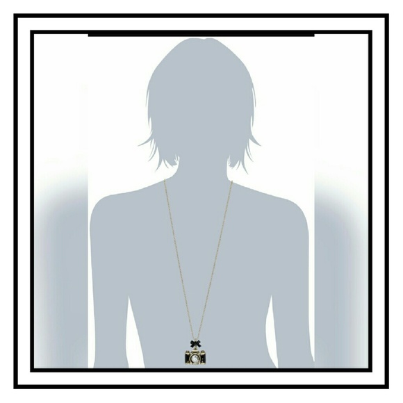 BETSEY JOHNSON NECKLACE~BLACK & ANTIQUE GOLD CAMERA~CRYSTAL SHUTTER~BOW ACCENT - Picture 4 of 6