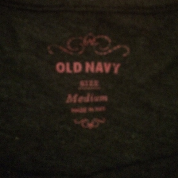 Old Navy T-shirt - Picture 2 of 3