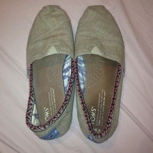 New!!! Beige Toms (Slip on)