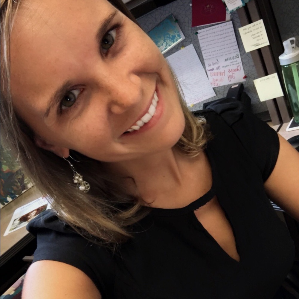 Meet your Posher, Lisa