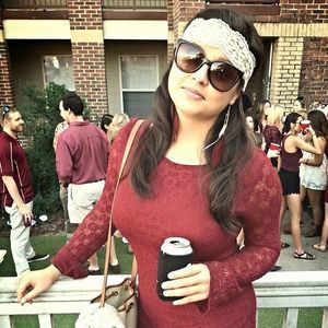 Meet your Posher, Stella