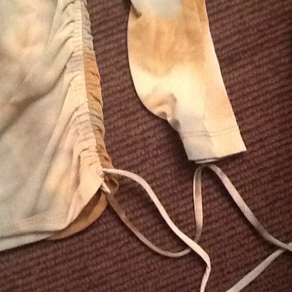 Pretty Printed Top - Picture 2 of 3